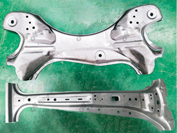 三維機(jī)器人激光切割機(jī)：開(kāi)啟精密制造的新維度